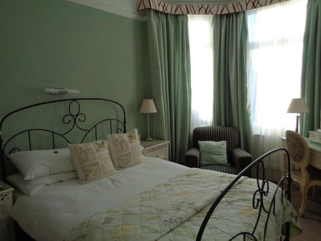 The Broadfield Bridlington Quarto foto